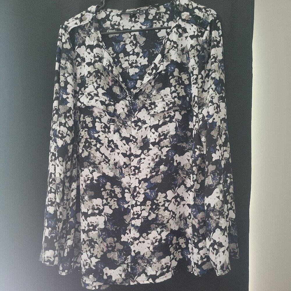 LONG SLEEVE LIGHT MULTI BLACK WHITE BLUE GRAY BLOUSE SIZE XL
